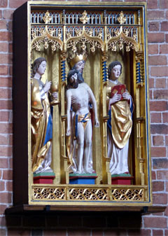 Altarfragment an Nordwand im Chor in Nikolai-Kirche in M�lln