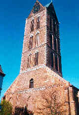 Exkursion 2005: Mecklenburg, Wismar - Backsteingotik an der deutschen Ostseeküste, hier Turm der Marienkirche in Wismar
